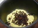 Пошаговое фото рецепта «Пшенная каша с изюмом»