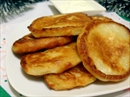 Пошаговое фото рецепта «Оладьи на дрожжах и кефире с яблоками»
