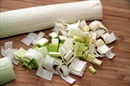Пошаговое фото рецепта «Крем-суп с луком-пореем и картофелем»