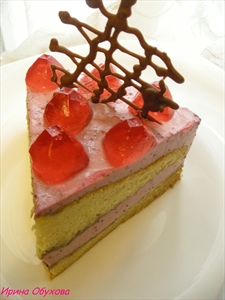 Фото рецепта «Торт с клубничным суфле»