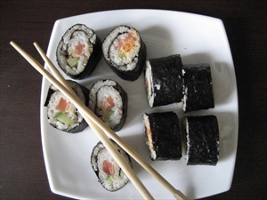 Фото рецепта «Роллы или суши по-домашнему»