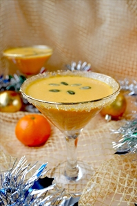 Фото рецепта «Фуршетный новогодний суп с тыквой, мандаринами и имбирём»