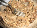 Пошаговое фото рецепта «Салат слоеный со шпротами, морковью и яйцами»