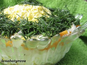 Фото рецепта «Салат слоеный со шпротами, морковью и яйцами»
