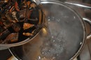 Пошаговое фото рецепта «Бульон с грибными ушками»
