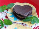 Пошаговое фото рецепта «Шоколадные сердечки со сливочно-кофейным кремом»