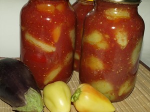 Фото рецепта «Перец фаршированный баклажанами в томатном соусе»