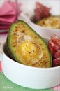 Пошаговое фото рецепта «Яйцо в авокадо»
