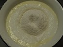 Пошаговое фото рецепта «Быстрый пирог на кислом молоке»
